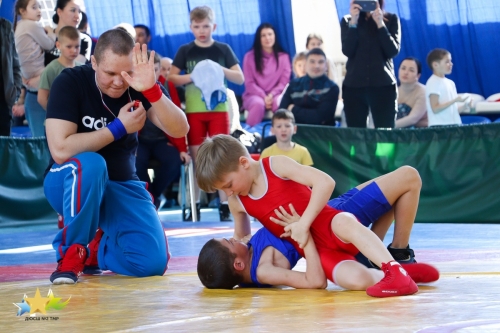 В ДЮСШ № 2 Тюменского района прошел праздник спортивной борьбы