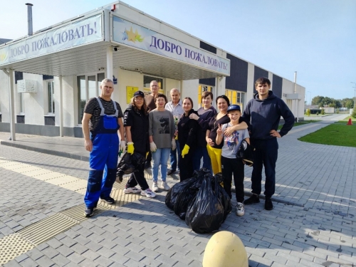 Коллектив СШ № 2 ТМР вновь присоединился ко Всероссийскому субботнику «Зелёная Россия»