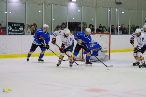 Хоккеисты Тюменской области сразятся за звание чемпиона в уходящем сезоне