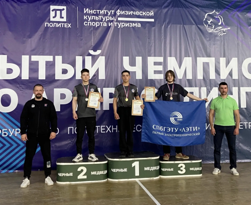 Наш спортсмен стал победителем «Кубка СПБПУ» по армрестлингу